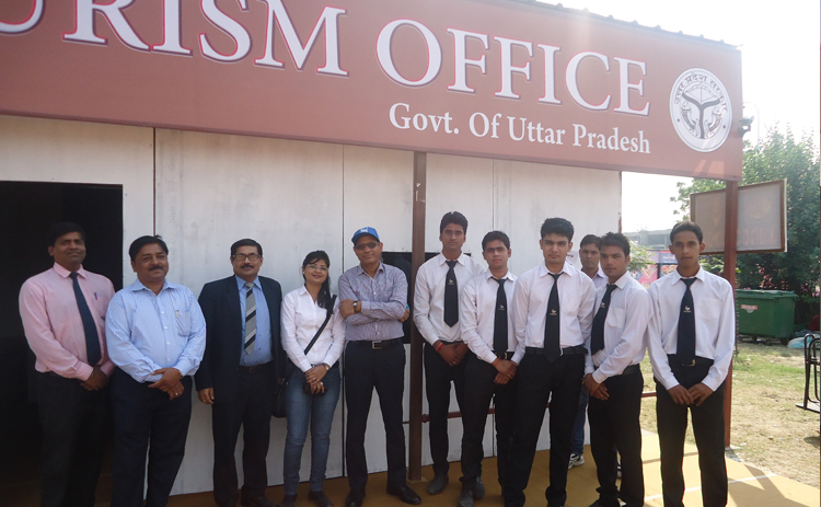 Diploma in Hotel Management study Noida